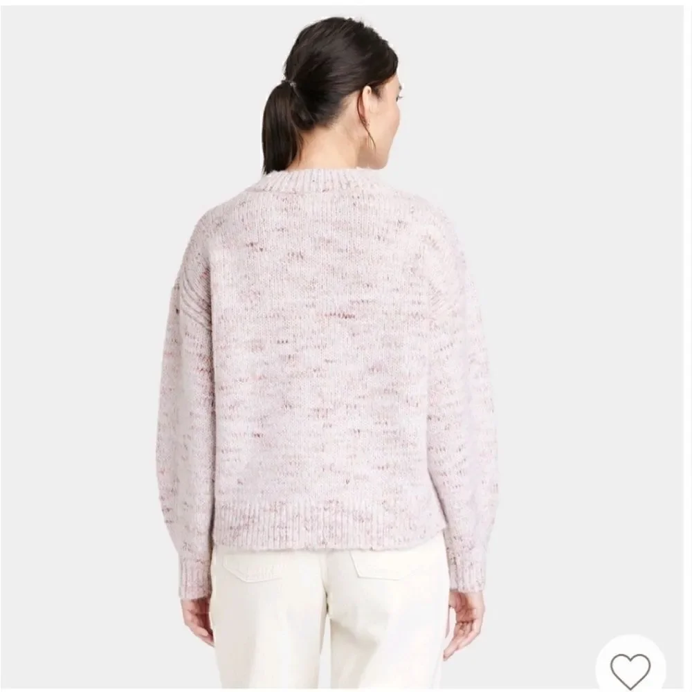 NWT Universal Thread Woman's V-neck Pullover Sweater